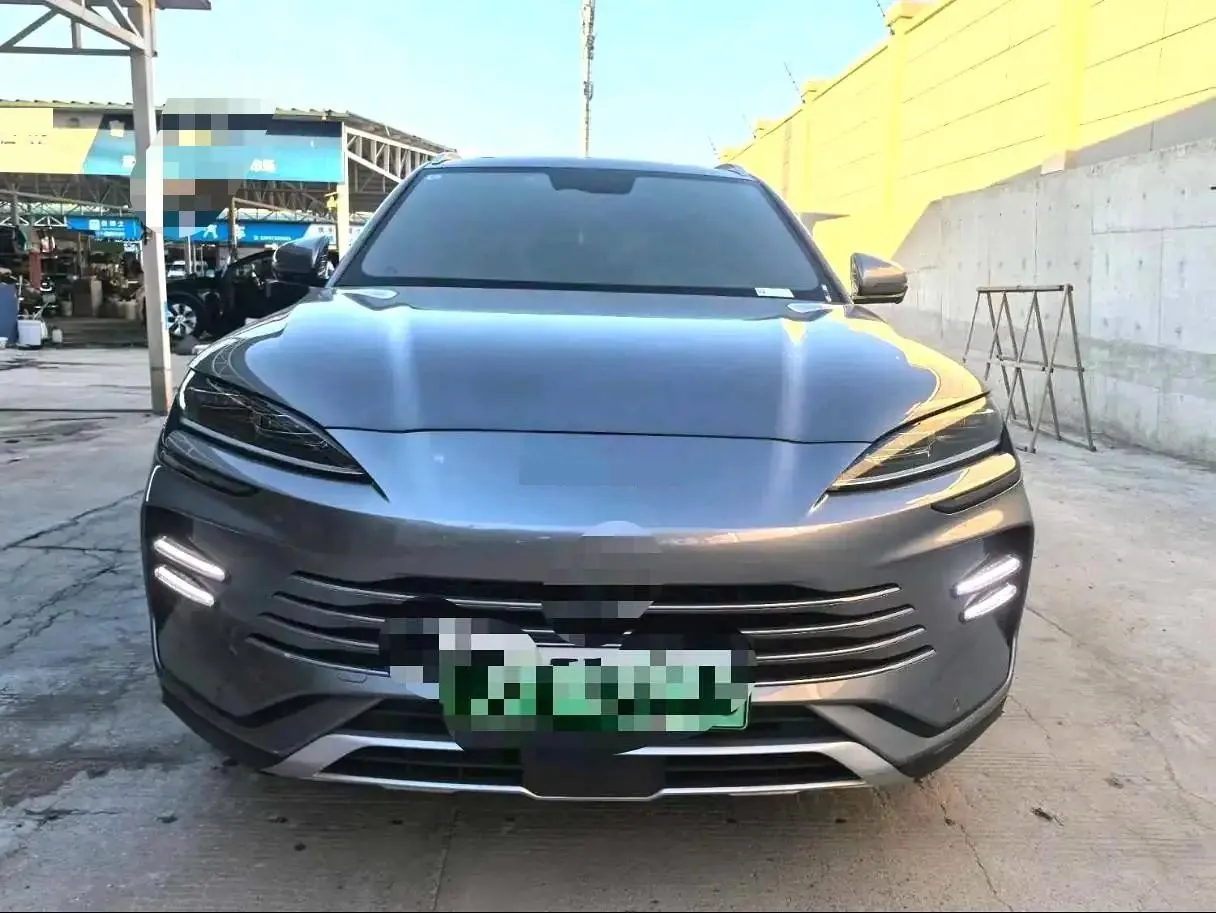 BYD 2023 Song PLUS DM-i 1.5 Stepless Champion Edition 110KM Flagship PLUS Automatic Gear 2