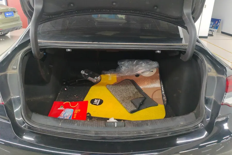 Buick 2022 Regal 1.5T 552T Smart Automatic Gear 5
