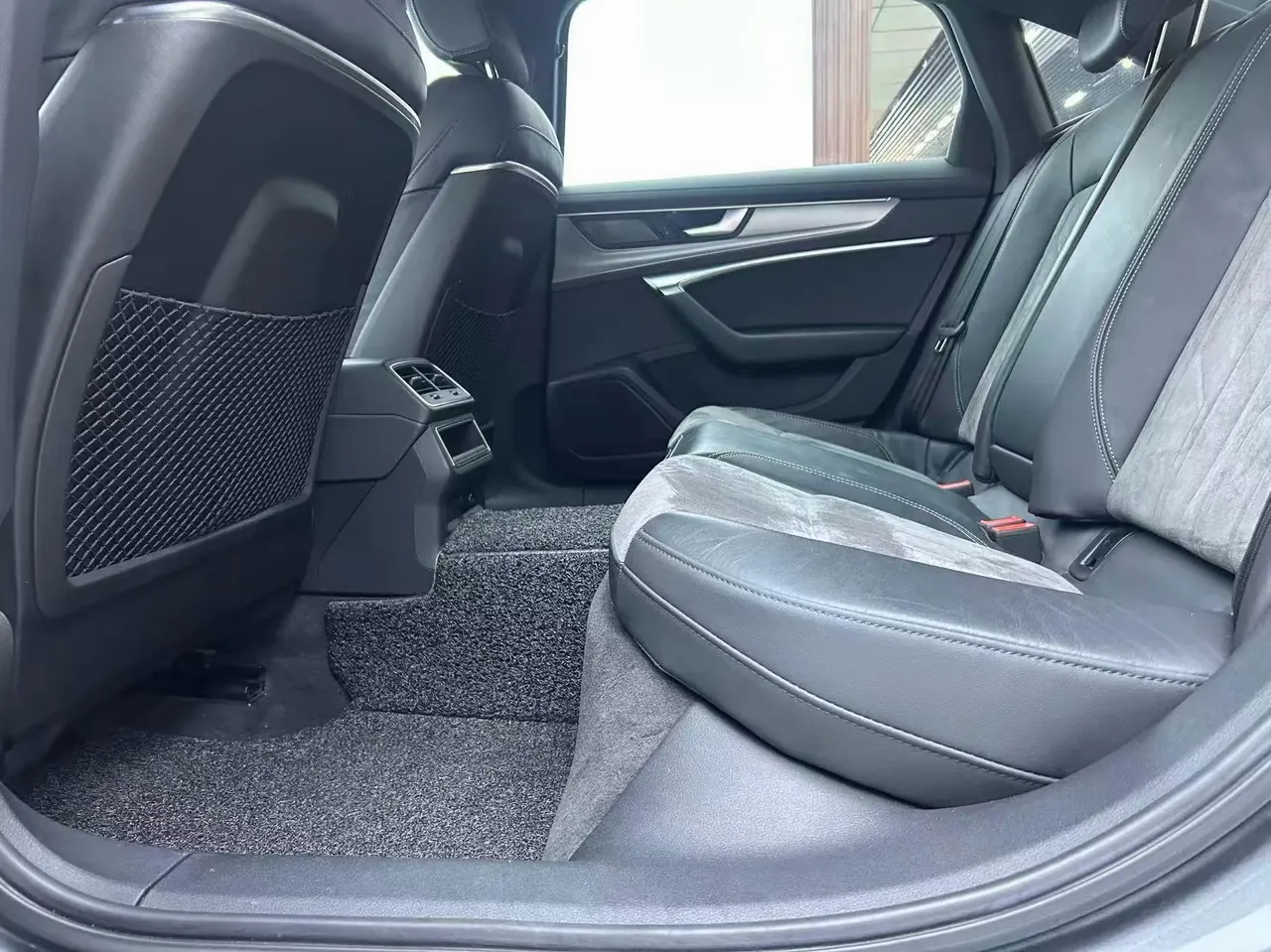 Audi 2020 A6L 2.0TFSI 40TFSI Deluxe Dynamic Automatic 6