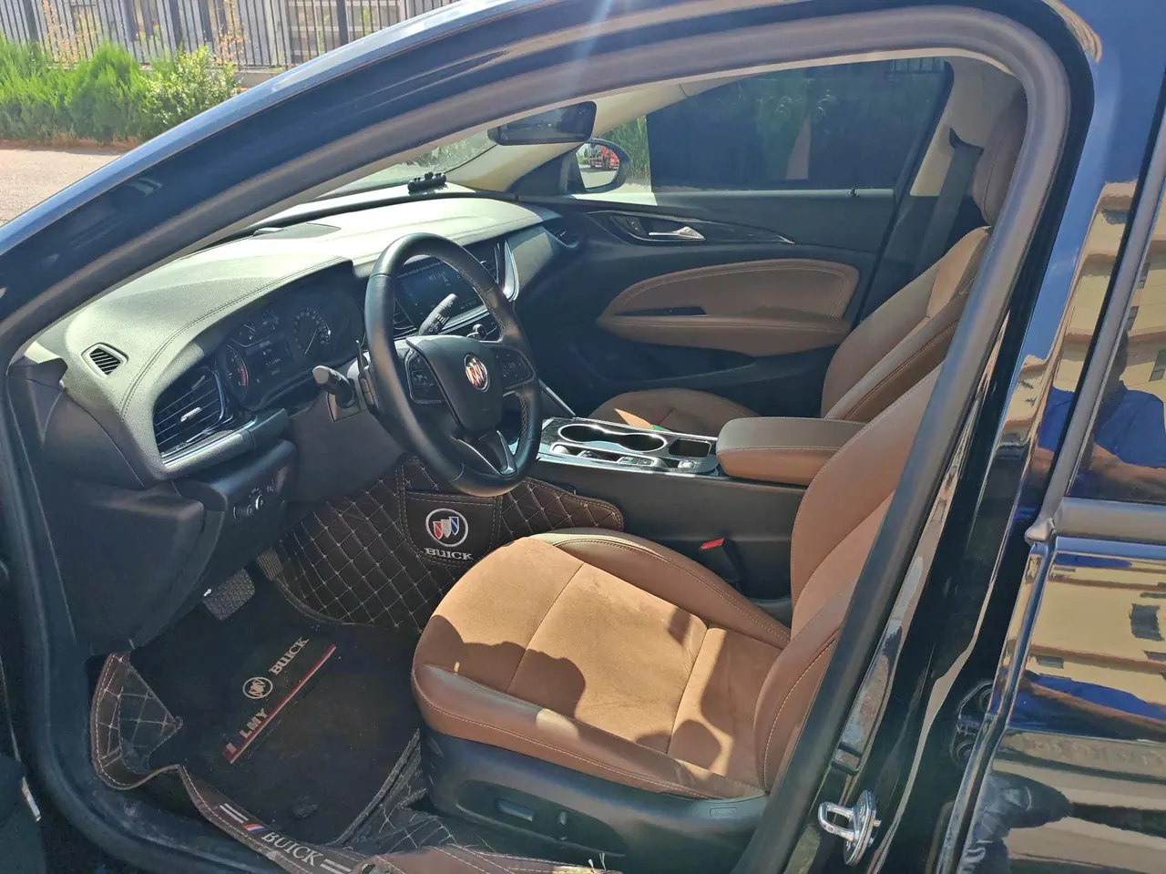 Buick 2023 Regal 1.5T 552T Smart Automatic Gear 14