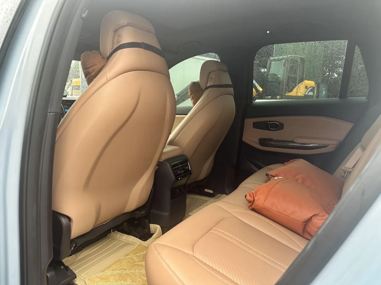 NIO 2022 ES6 75kWh Sports Edition Automatic Gear 4