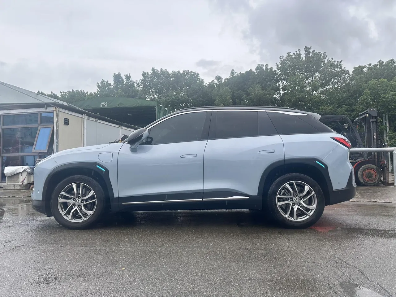 NIO 2022 ES6 75kWh Sports Edition Automatic Gear 9