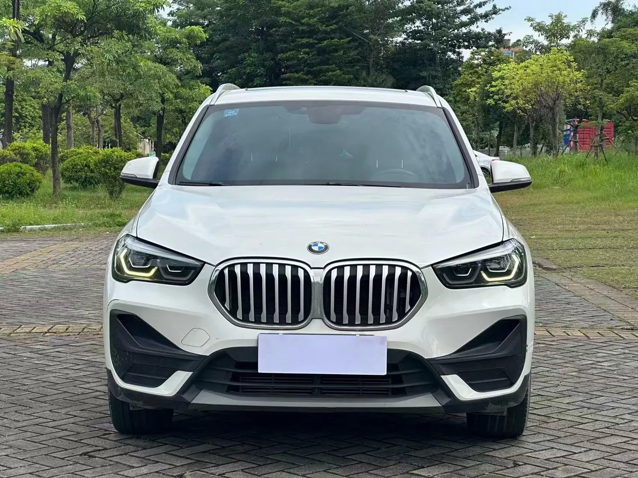 BMW 2020 X1 sDrive20Li 1.5T fashion automatic gear 2