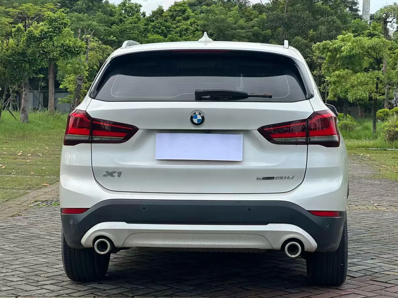 BMW 2020 X1 sDrive20Li 1.5T fashion automatic gear 9