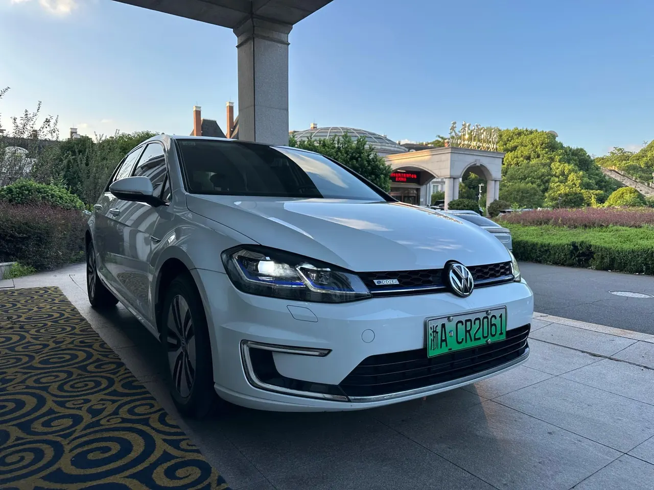 Volkswagen golf pure electric 2020 golf. Pure electric chi automatic transmission 3
