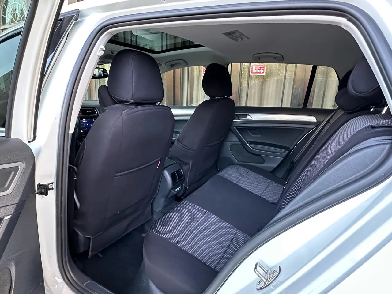 Volkswagen golf pure electric 2020 golf. Pure electric chi automatic transmission 6
