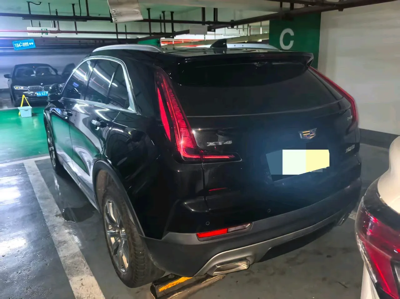Cadillac 2021 XT4 2.0T 28T Two-Drive Luxury Automatic Gear 2