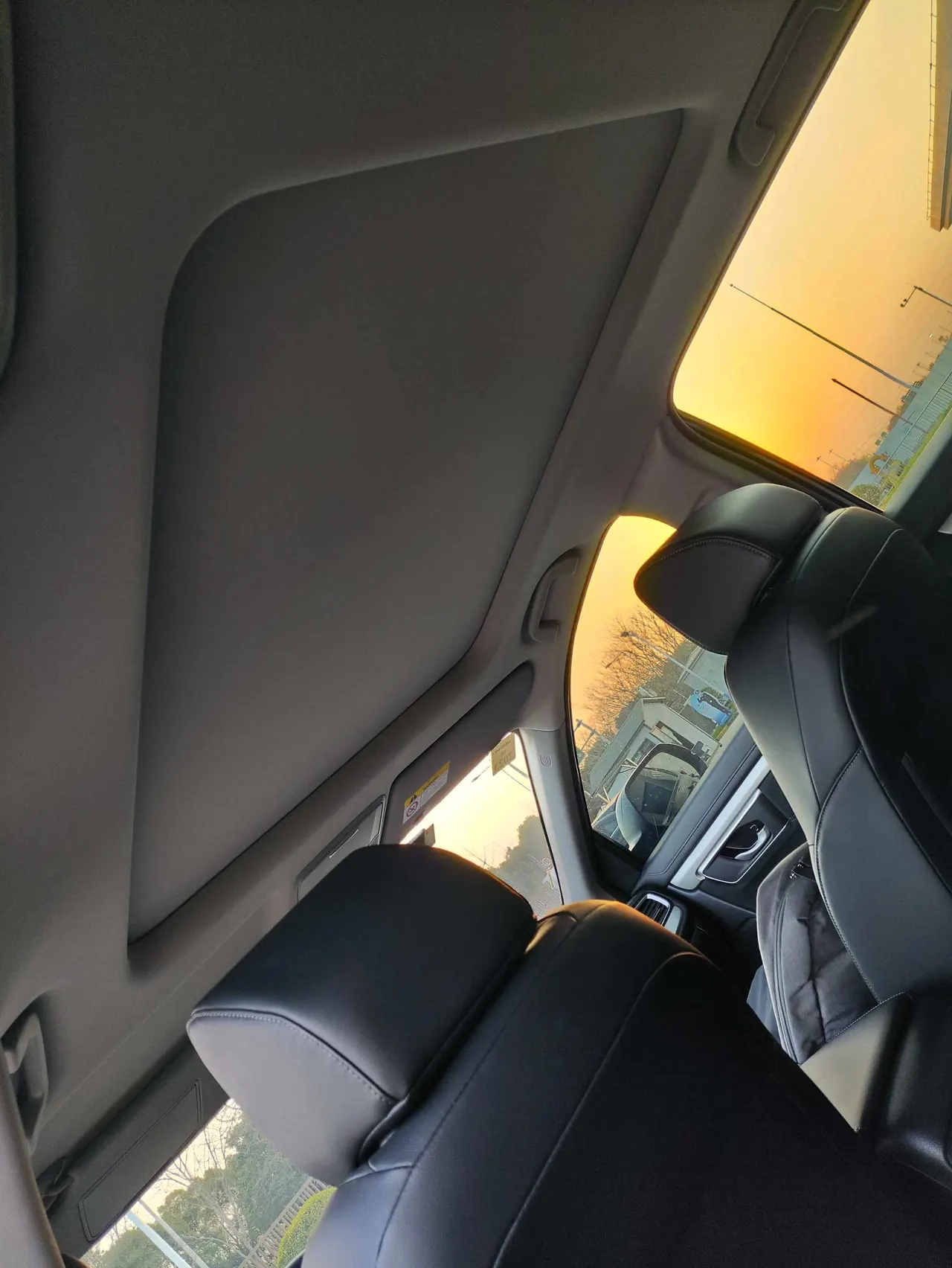 Honda 2021 CR-V hybrid 2.0 stepless two-wheel drive sharp and net speed version automatic transmission 10