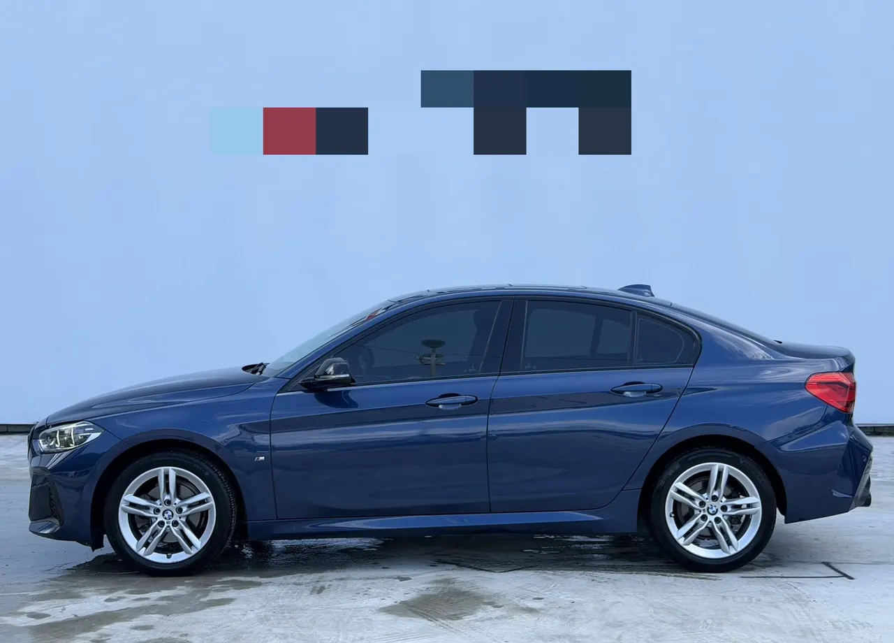 BMW 1 Series 2022 120i 1.5T M Sports Obsidian Night Edition Automatic Gear 9