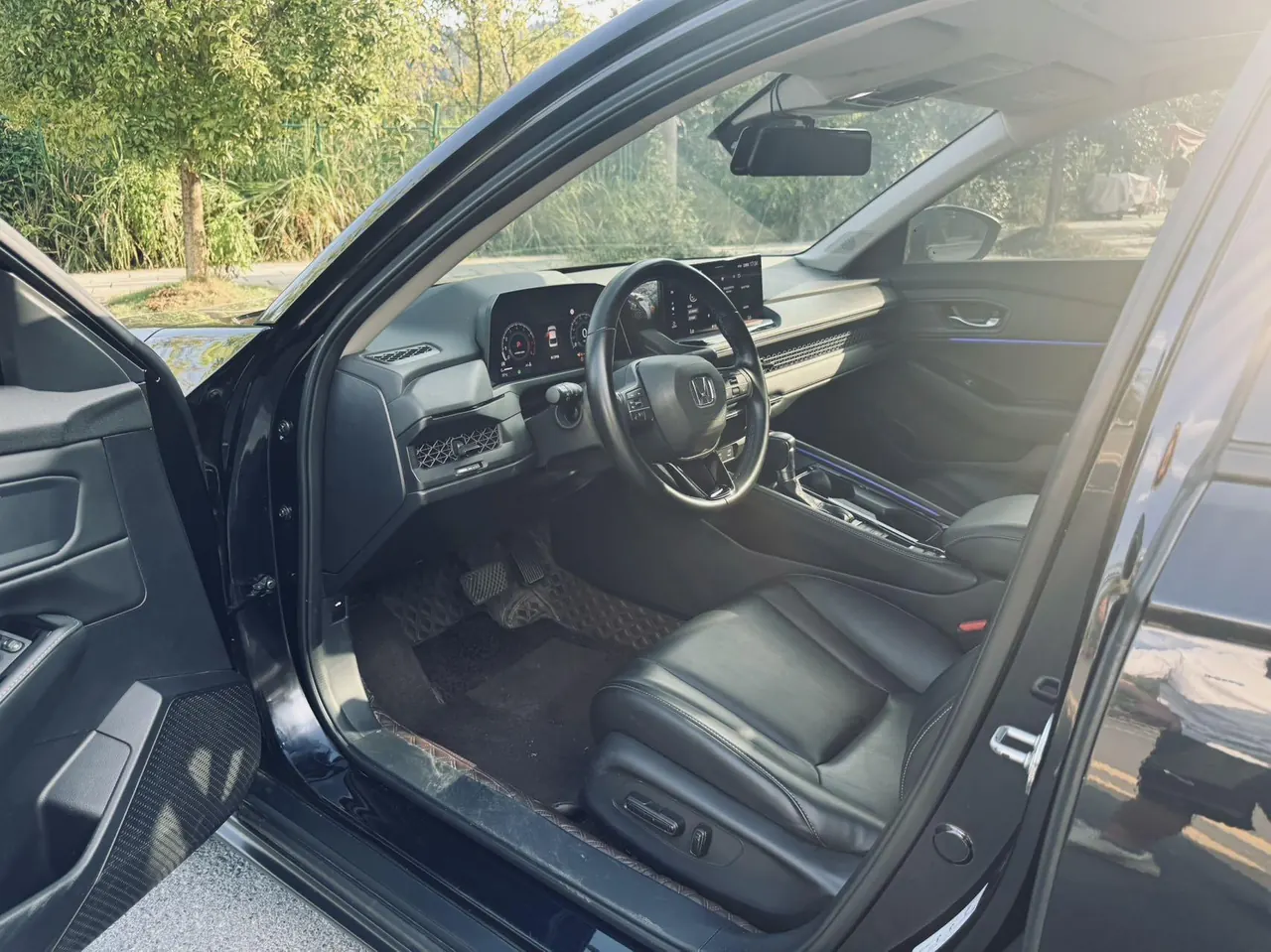 Honda 2023 11th Generation Accord 1.5T Stepless 260TURBO Smart Edition Automatic Gear 4