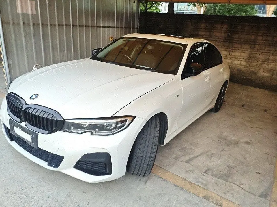 Open image lightbox: BMW 3 Series 2020 330i 2.0T M Sports Obsidian Night Suit Automatic Gear