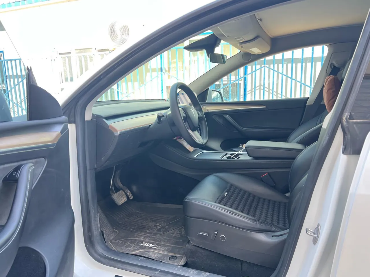 Tesla 2021 Model Y long endurance all-wheel drive version (modified 2) automatic gear 4