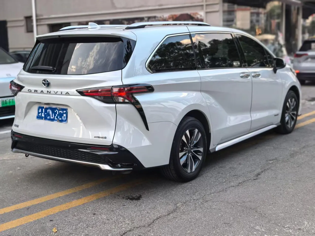 Toyota 2023 Grevia HYBRID 2.5 Stepless Deluxe Edition Automatic Transmission 6