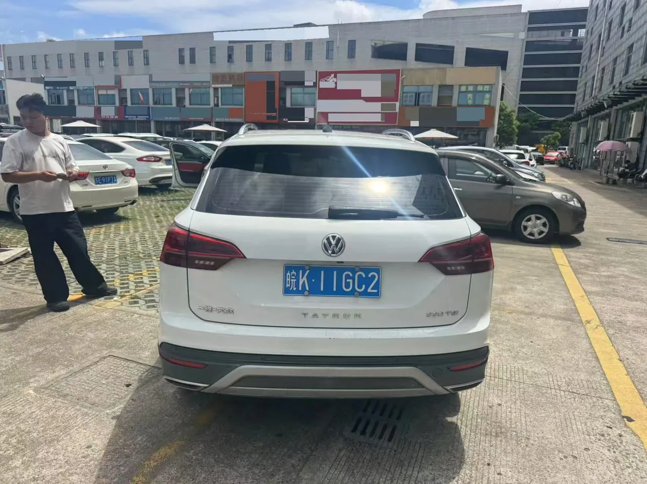 Volkswagen 2020 Tanyue 2.0TSI 330TSI Two-Drive Deluxe Zhilian Edition Pro Automatic Gear 3
