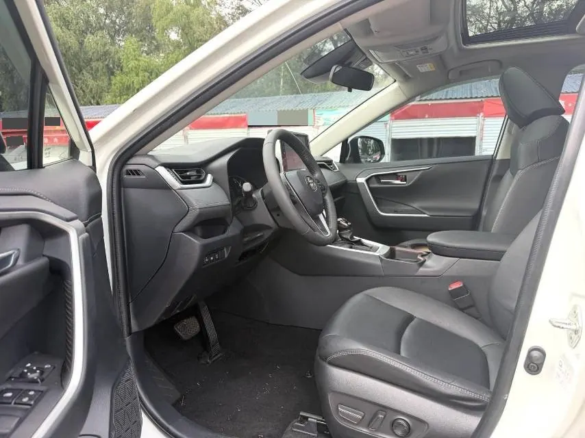 Toyota 2020 RAV4 Rongbo 2.0 Stepless Two-Drive Fashion Edition PLUS Automatic Gear 10