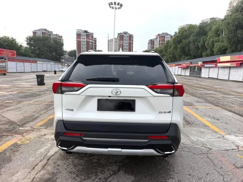 Toyota 2020 RAV4 Rongbo 2.0 Stepless Two-Drive Fashion Edition PLUS Automatic Gear 3