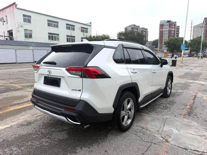 Toyota 2020 RAV4 Rongbo 2.0 Stepless Two-Drive Fashion Edition PLUS Automatic Gear 7