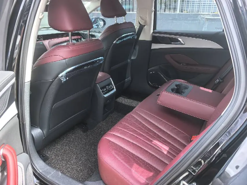 HongQi 2025 H5 1.5T Flag Rhyme 500000 Commemorative Automatic Gear 6