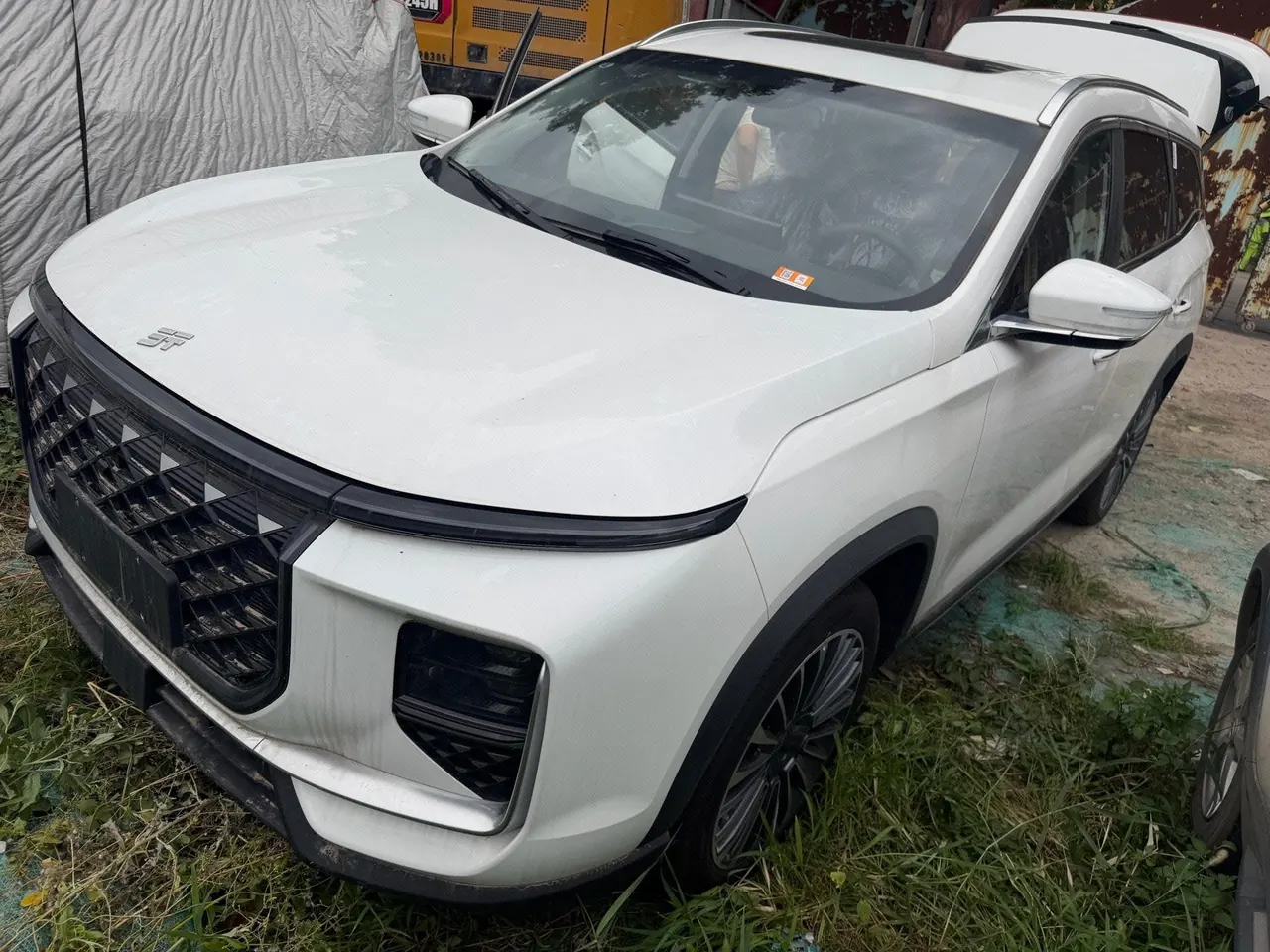 Jetour 2025 Shanhai L9 1.5TD Executive Edition 5-seat Automatic Gear - View 1