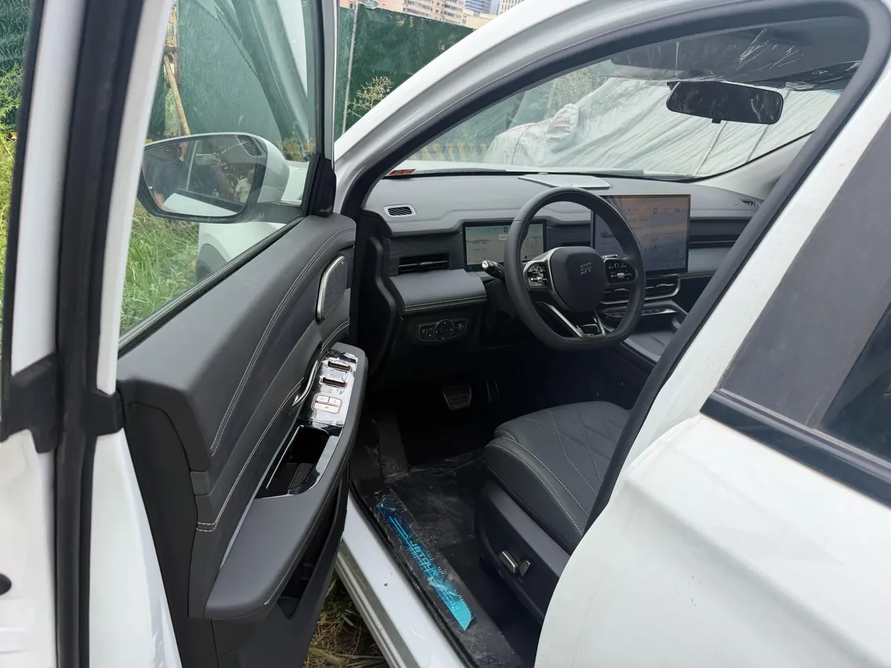 Jetour 2025 Shanhai L9 1.5TD Executive Edition 5-seat Automatic Gear 2
