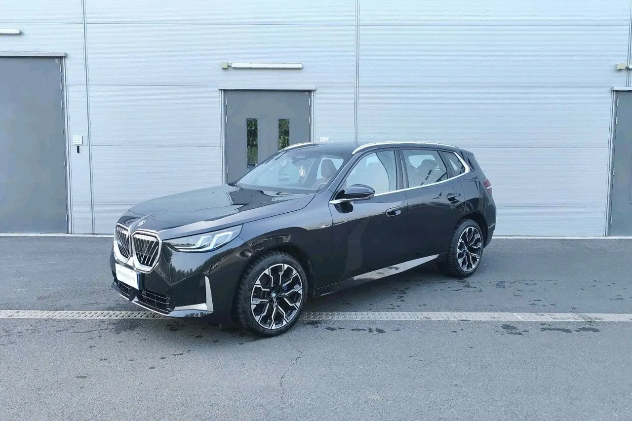 Open image lightbox: BMW 2025 X3 xDrive30L 2.0T exclusive M sports suit automatic gear