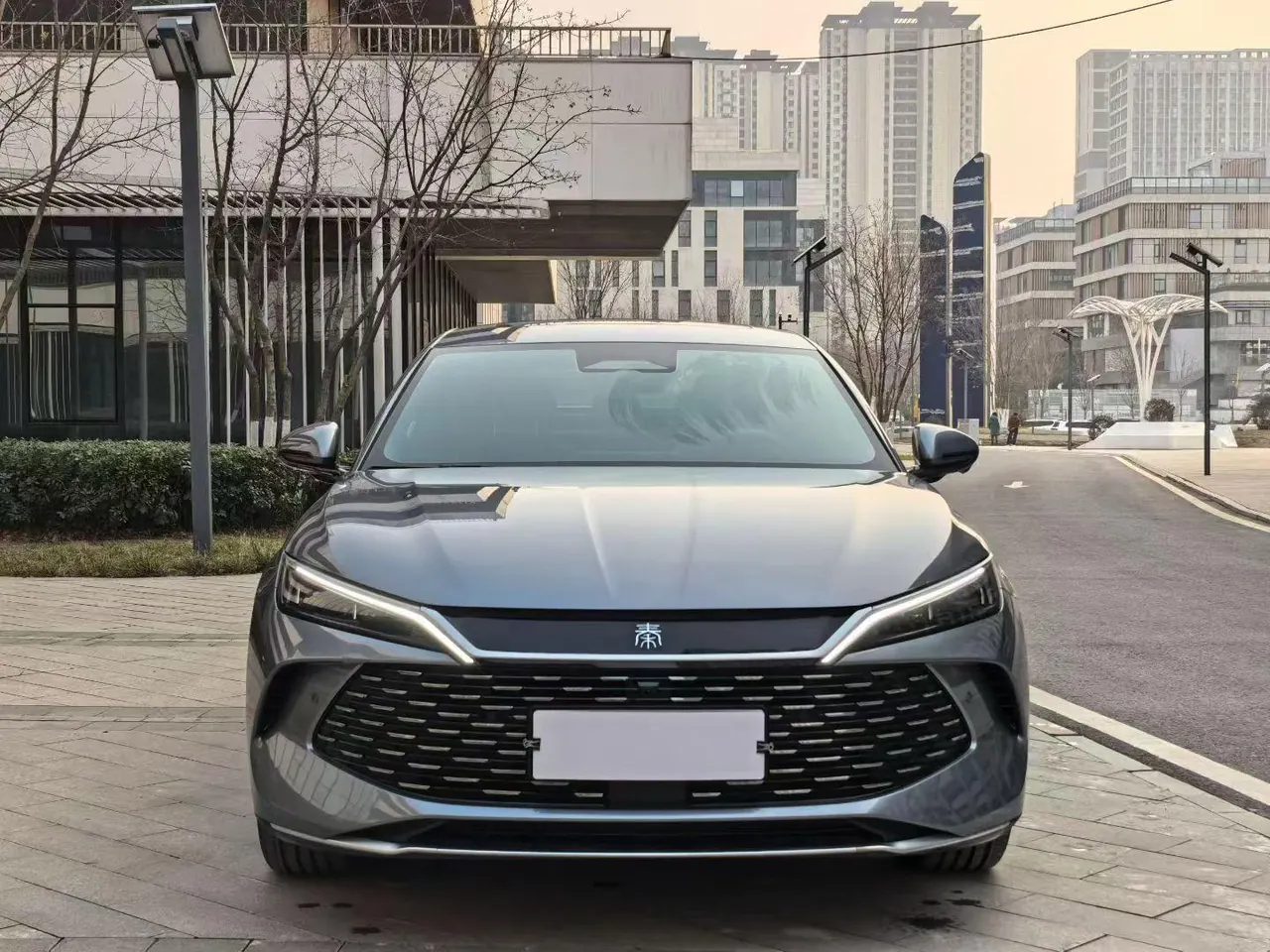 BYD 2025 Qin L DM-i 1.5 stepless smart driving version 120KM leading automatic gear 2