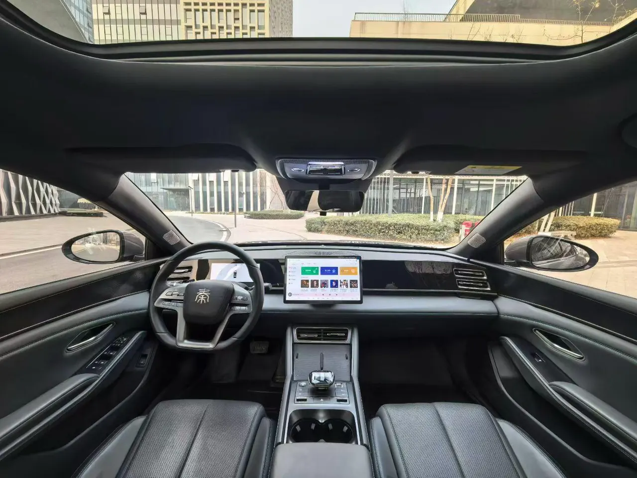 BYD 2025 Qin L DM-i 1.5 stepless smart driving version 120KM leading automatic gear 3