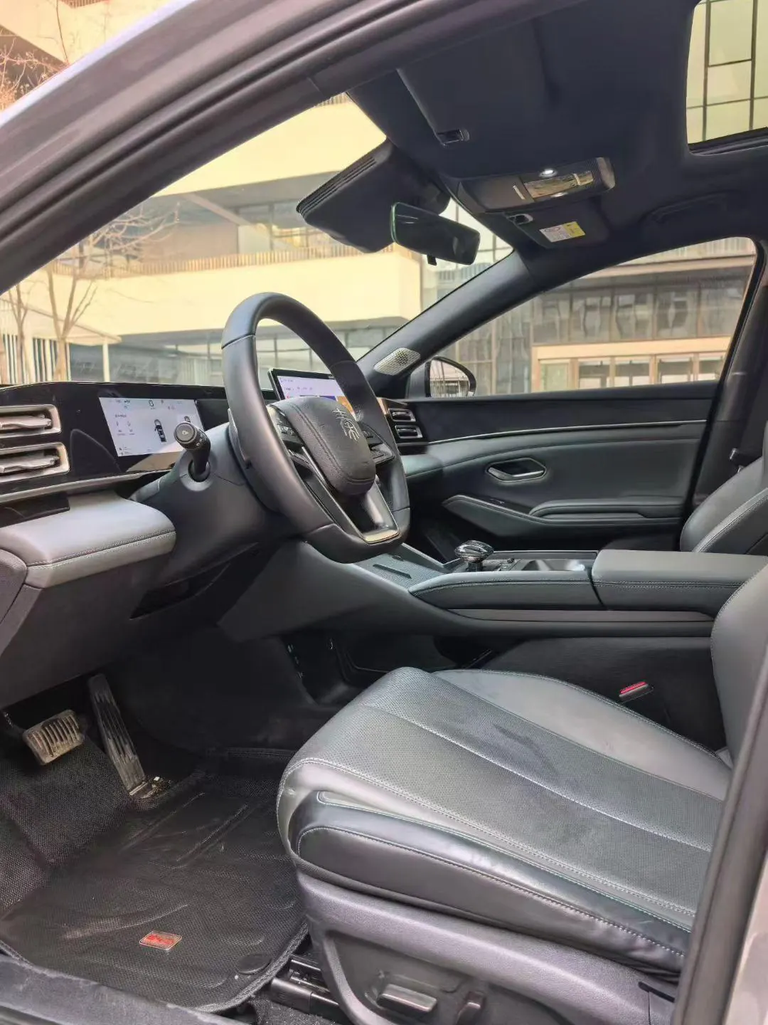 BYD 2025 Qin L DM-i 1.5 stepless smart driving version 120KM leading automatic gear 4