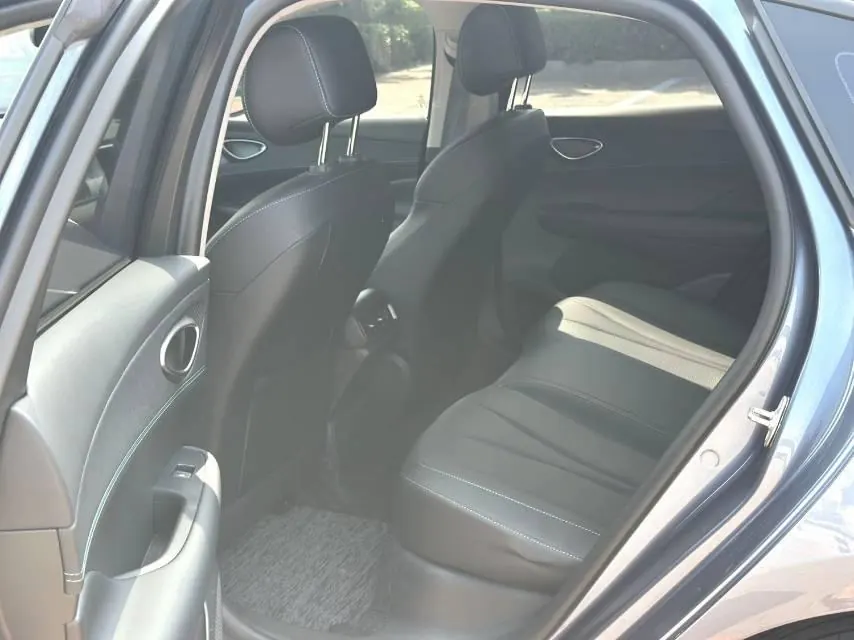 BYD 2025 seals 05 DM-i 1.5 stepless smart driving version 55KM luxury automatic gear 8