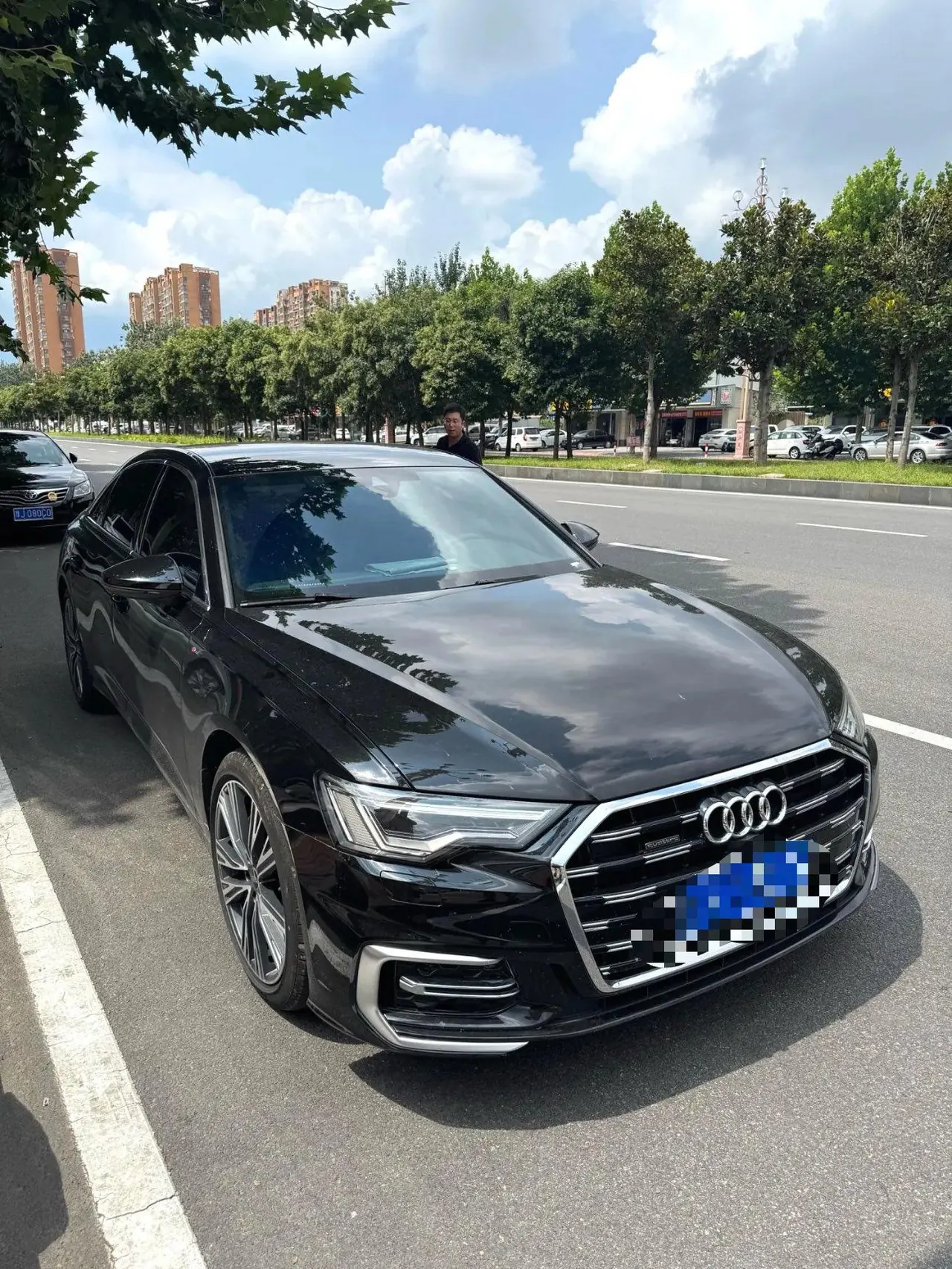 Audi 2024 A6L 2.0TFSI 45TFSI Quattro Selected Dynamic Automatic 3