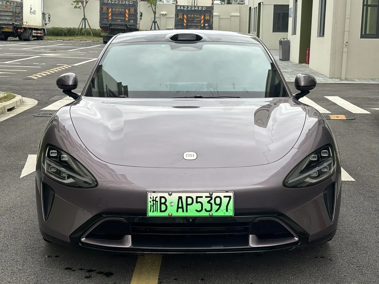 MI 2024 SU 7 750km Four-wheel Drive Max Founding Edition Automatic Gear 2