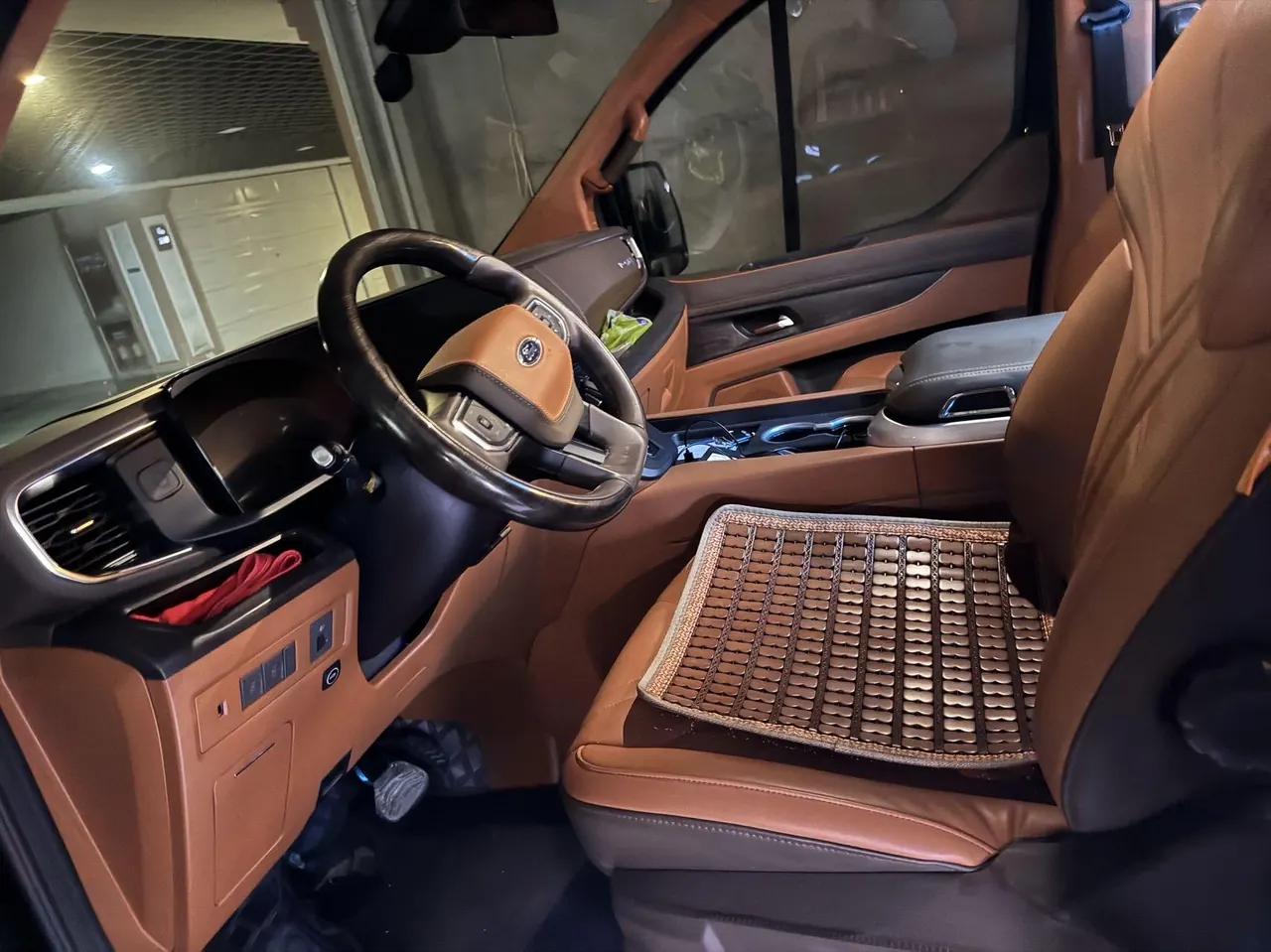 Ford 2024 Touruio 2.0T Zun Plus Edition Automatic Gear 5