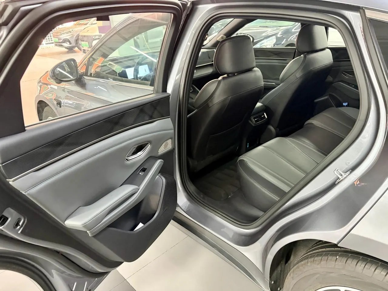 BYD 2025 Qin L DM-i 1.5 stepless smart driving version 120KM leading automatic gear 10