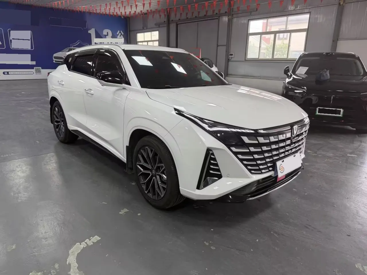 ChangAn 2025 UNI-Z 1.5T honorable automatic gear 2