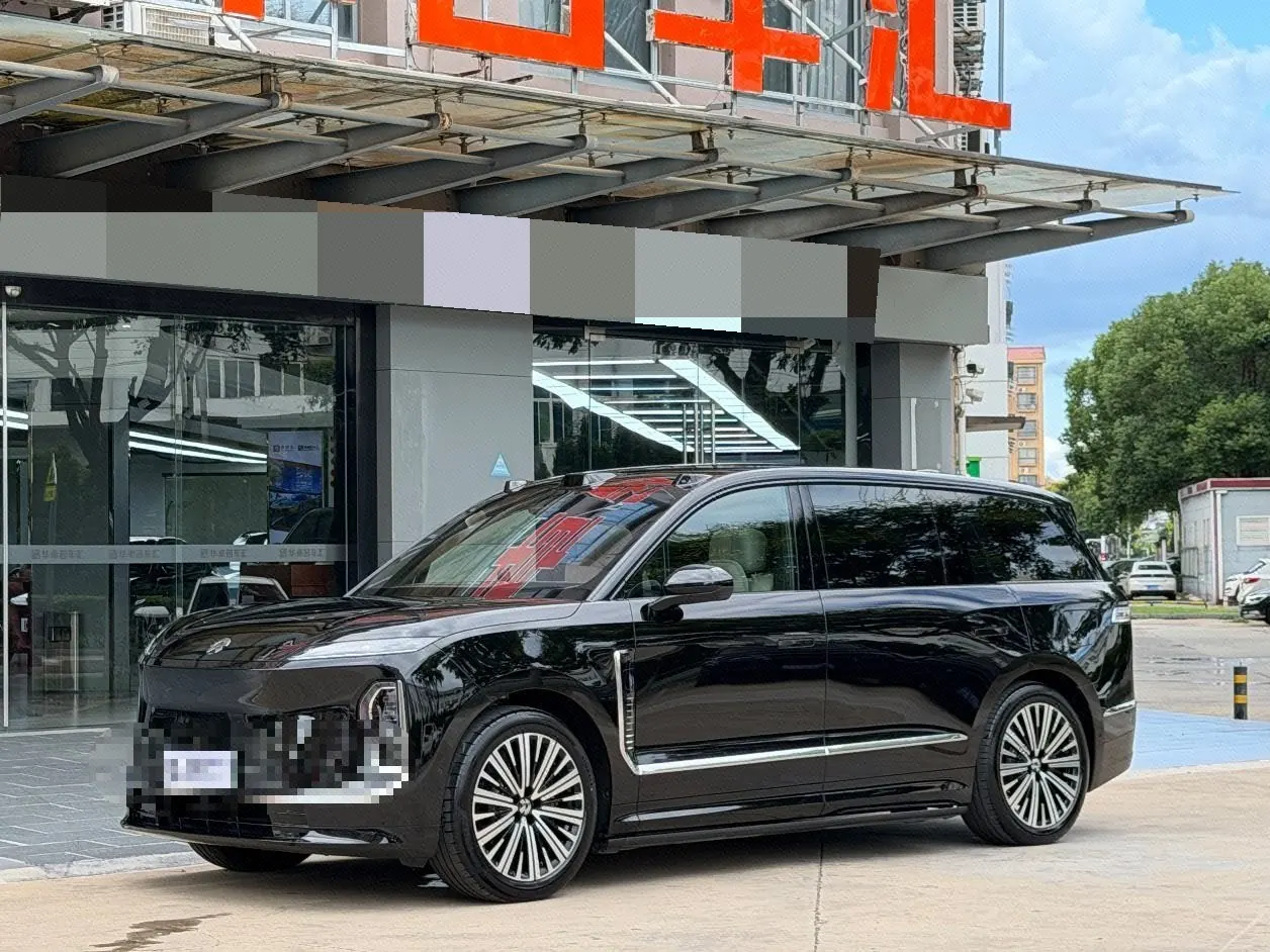 Open image lightbox: NIO 2026 ES 9 102kWh Administrative Island Signature Edition Automatic Gear