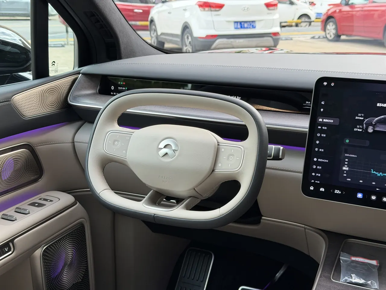 NIO 2026 ES 9 102kWh Administrative Island Signature Edition Automatic Gear 21