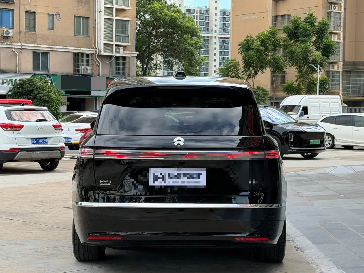 NIO 2026 ES 9 102kWh Administrative Island Signature Edition Automatic Gear 5