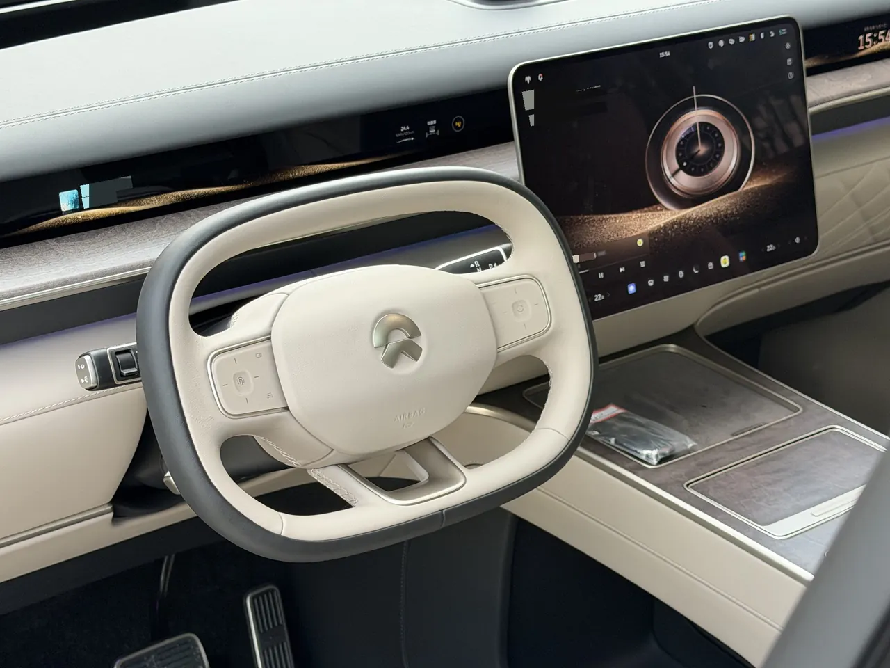 NIO 2026 ES 9 102kWh Administrative Island Signature Edition Automatic Gear 6