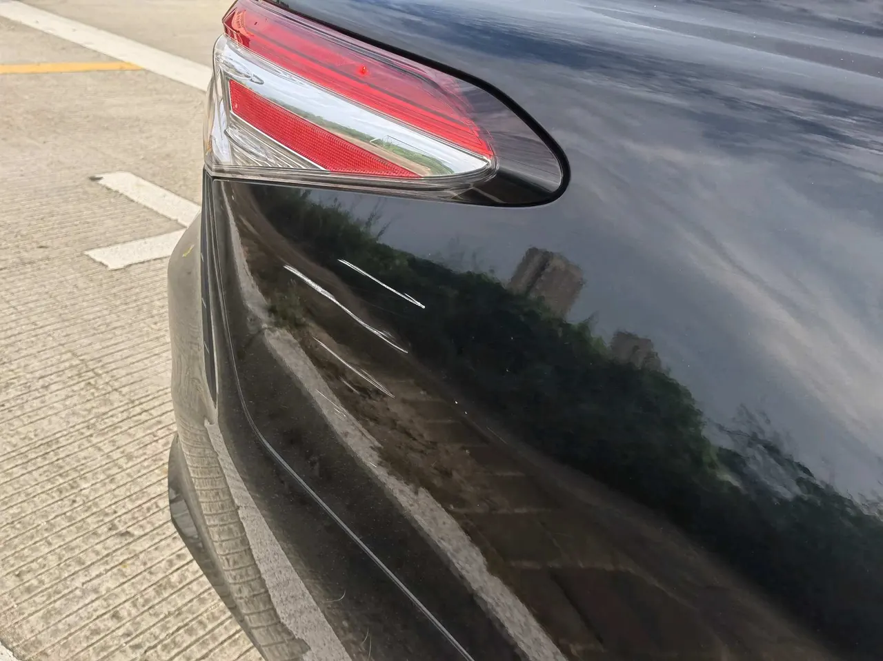 Toyota 2022 Camry 2.0S Stepless Knight Edition Automatic Gear 5