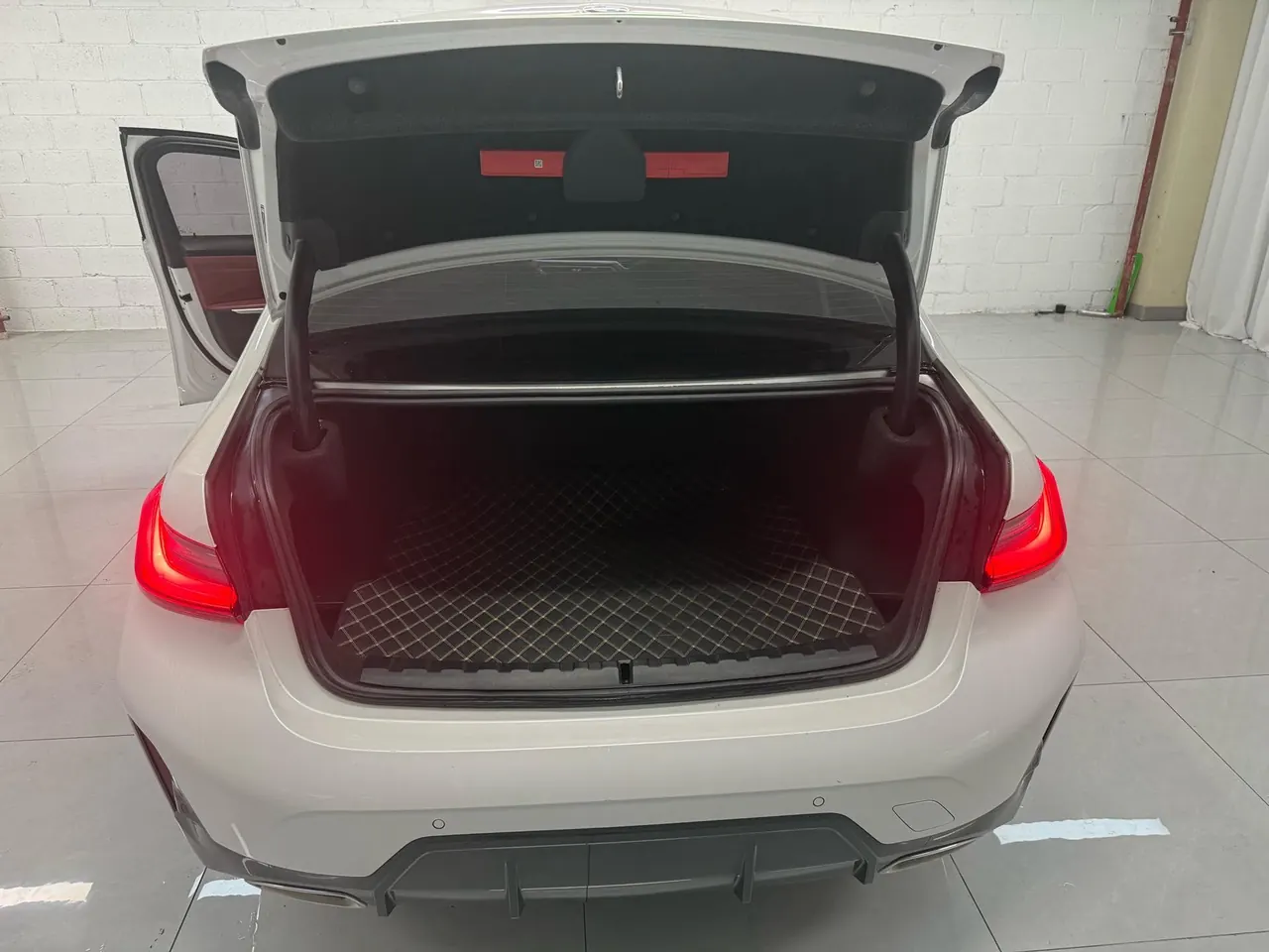BMW 3 Series 2023 320Li 2.0T M Sports Suit Automatic Gear 9