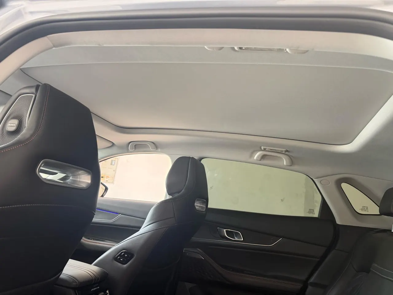 ChangAn 2022 UNI-K iDD 1.5T Blue Whale iDD Honorable Automatic Gear 4