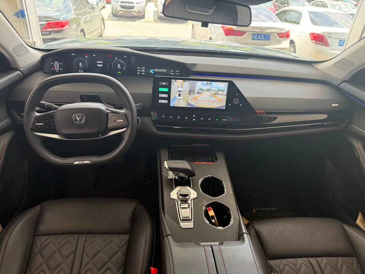 ChangAn 2022 UNI-K iDD 1.5T Blue Whale iDD Honorable Automatic Gear 5