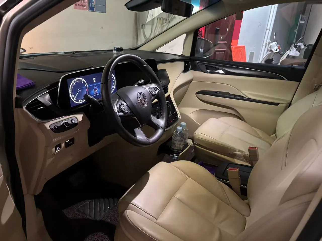 Buick 2022 GL8 ES Lu Zun 48V 2.0T 653T Exclusive Automatic Gear 5
