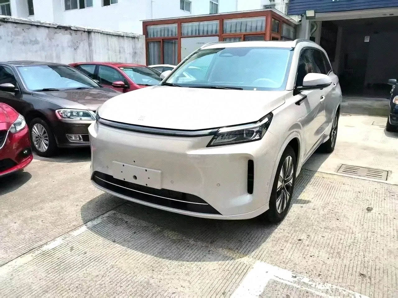 Open image lightbox: LanDian 2026 LanDian E5 PLUS 1.5 Stepless 165km Long Endurance First Edition Ultra7 Automatic Transmission