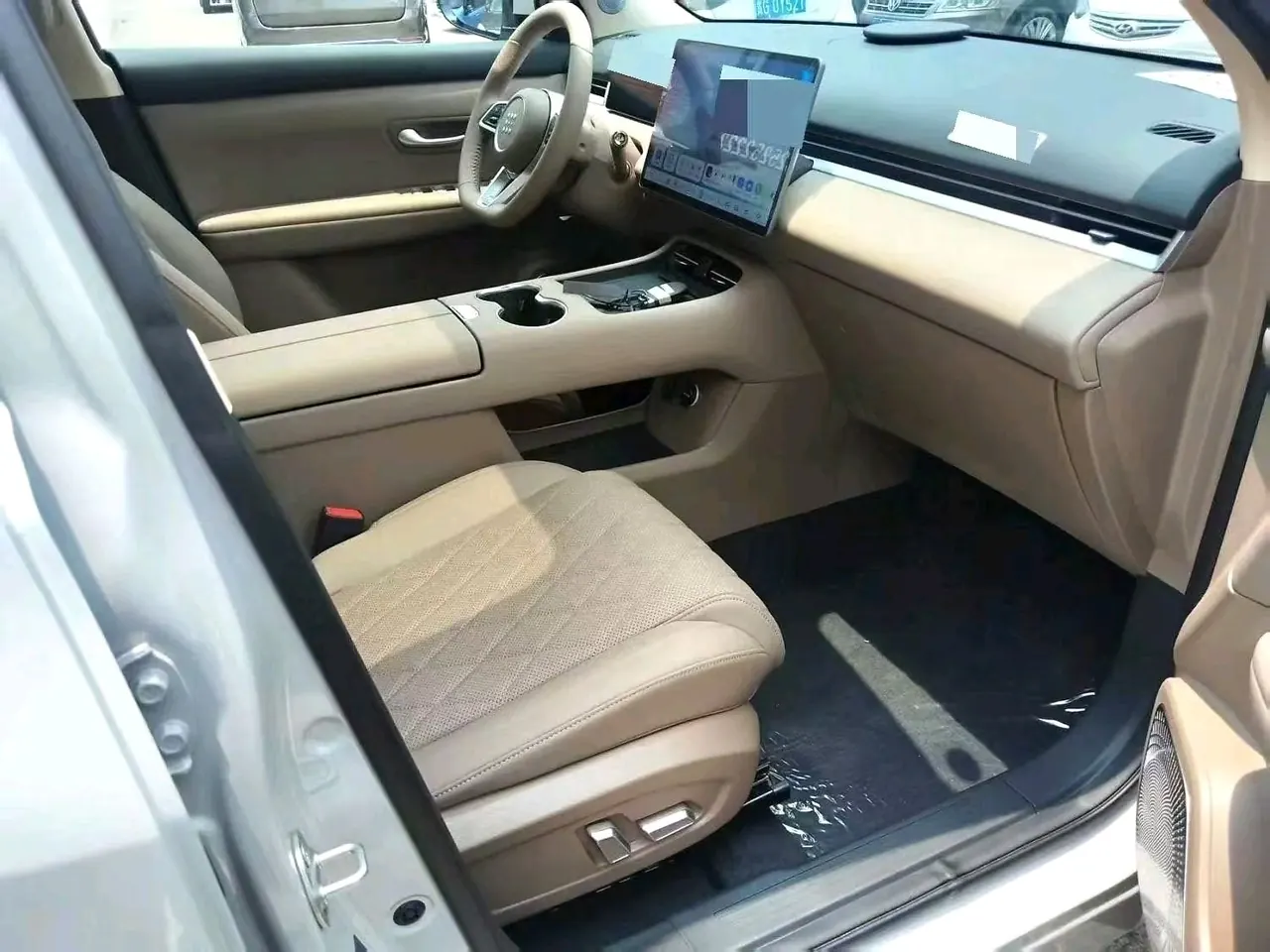 LanDian 2026 LanDian E5 PLUS 1.5 Stepless 165km Long Endurance First Edition Ultra7 Automatic Transmission 6