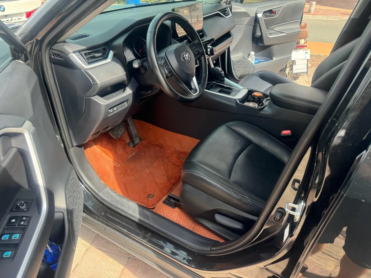 Toyota 2023 RAV4 Rongbo 2.0 Stepless Two-Drive City Edition Automatic Gear 2