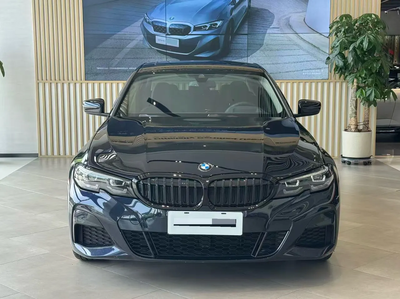 BMW 3 Series 2022 330i 2.0T M Sports Obsidian Night Suit Automatic Gear 4