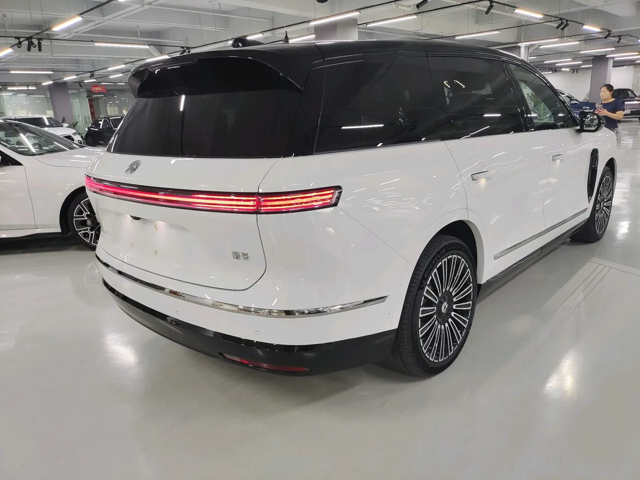 NIO 2026 ES8 6-seat executive deluxe automatic gear 2