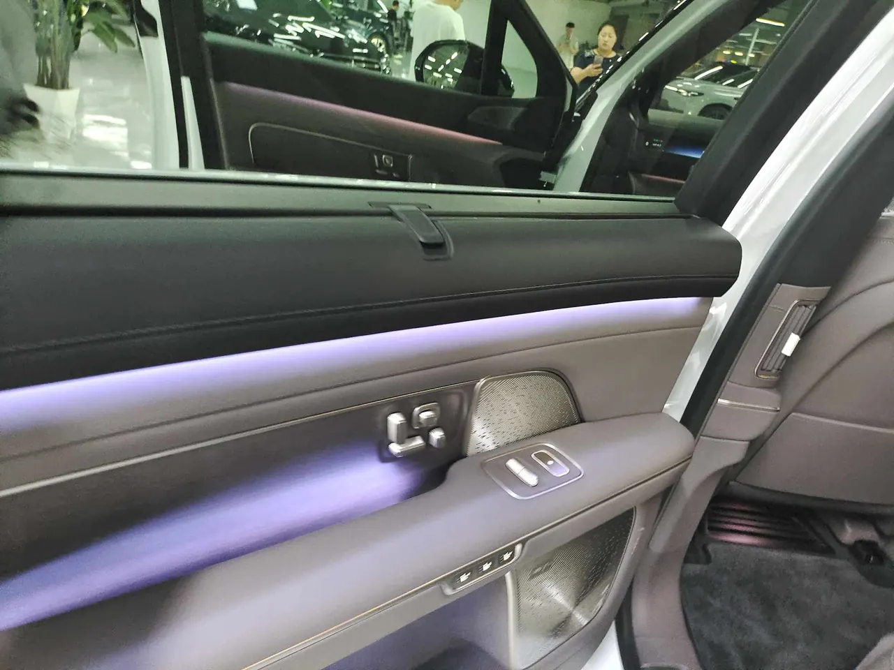 NIO 2026 ES8 6-seat executive deluxe automatic gear 5