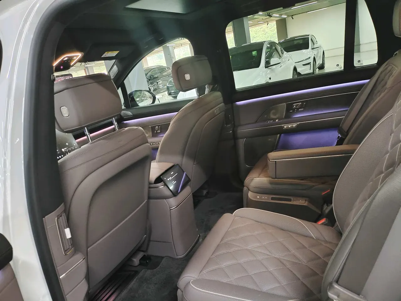 NIO 2026 ES8 6-seat executive deluxe automatic gear 6
